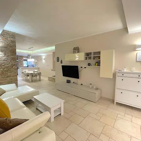 Apartament In Specchia